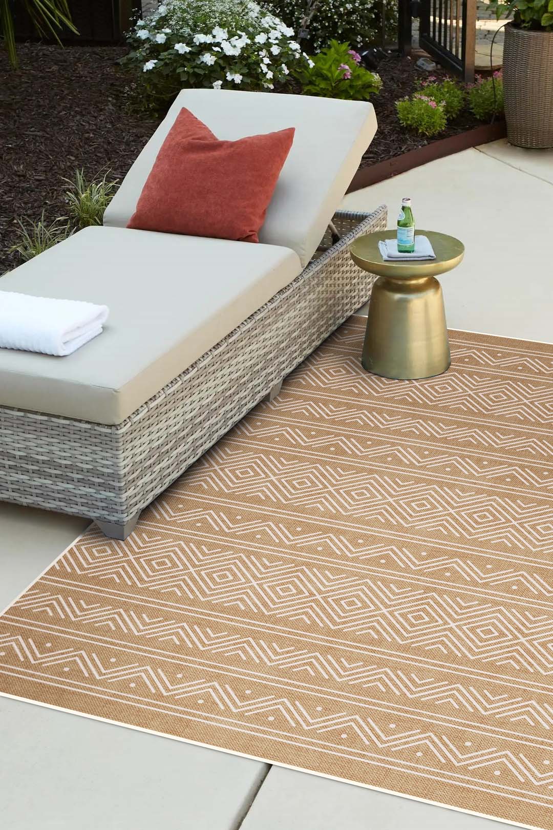 Outdoor Aztek Haselnuss Teppich - Image 20